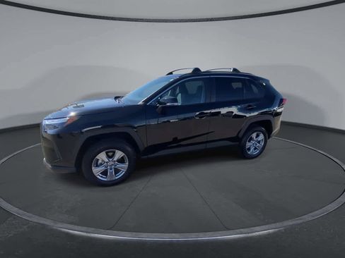 Certified 2025 Toyota RAV4 XLE AWD/4WD image 5