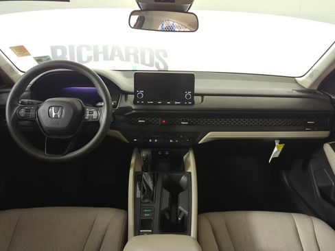 Certified 2023 Honda Accord EX image 11