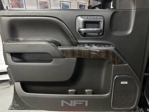 Used 2015 GMC Sierra 2500 Denali w/ Duramax Plus Package image 31