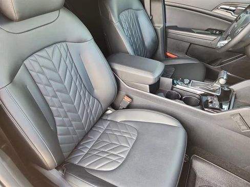 Used 2024 Kia Sportage X-Pro Prestige AWD/4WD image 12