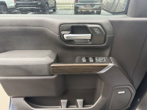 Used 2020 Chevrolet Silverado 1500 LT Trail Boss image 30