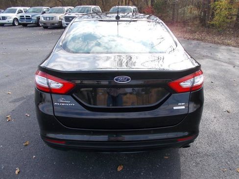 Used 2015 Ford Fusion SE w/ Equipment Group 202A image 15