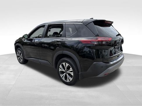 Used 2022 Nissan Rogue SV image 5