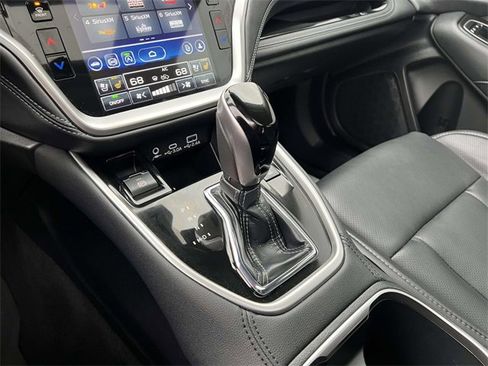 Used 2025 Subaru Outback Touring w/ Popular Package #2 image 22