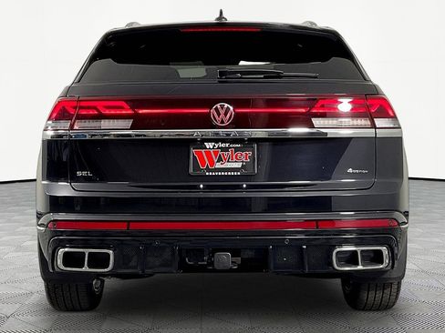 Used 2024 Volkswagen Atlas Cross Sport SEL Premium R-Line AWD/4WD image 5
