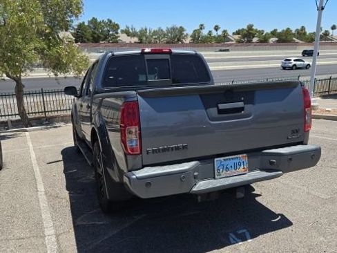 Used 2020 Nissan Frontier SV w/ Midnight Edition Floor Mats RWD image 7