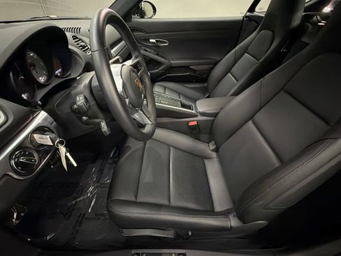 Used 2024 Porsche 718 Cayman S RWD image 23
