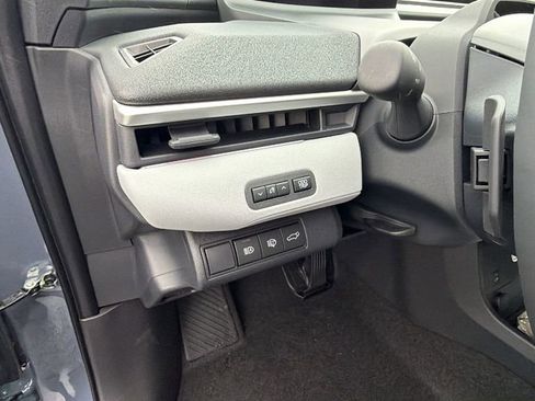 New 2026 Subaru Solterra Premium image 30