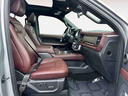 Used 2024 Ford Expedition Max Limited image 10