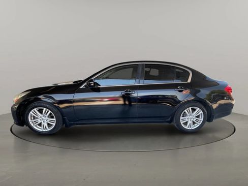 Used 2013 INFINITI G37 Journey w/ Premium Pkg RWD image 2