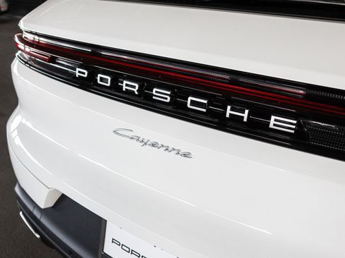 New 2026 Porsche Cayenne AWD/4WD image 23