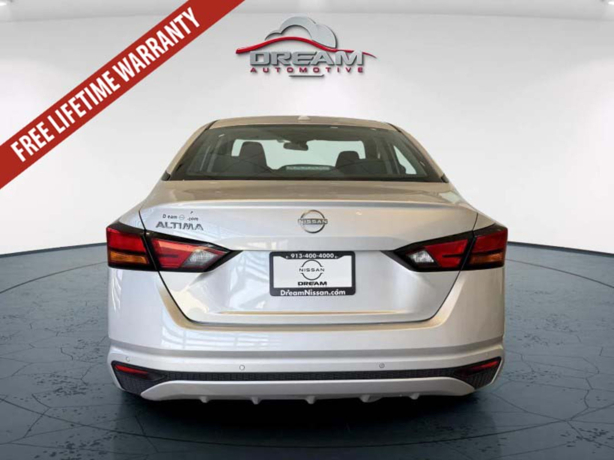 Used 2025 Nissan Altima 2.5 SV FWD image 19