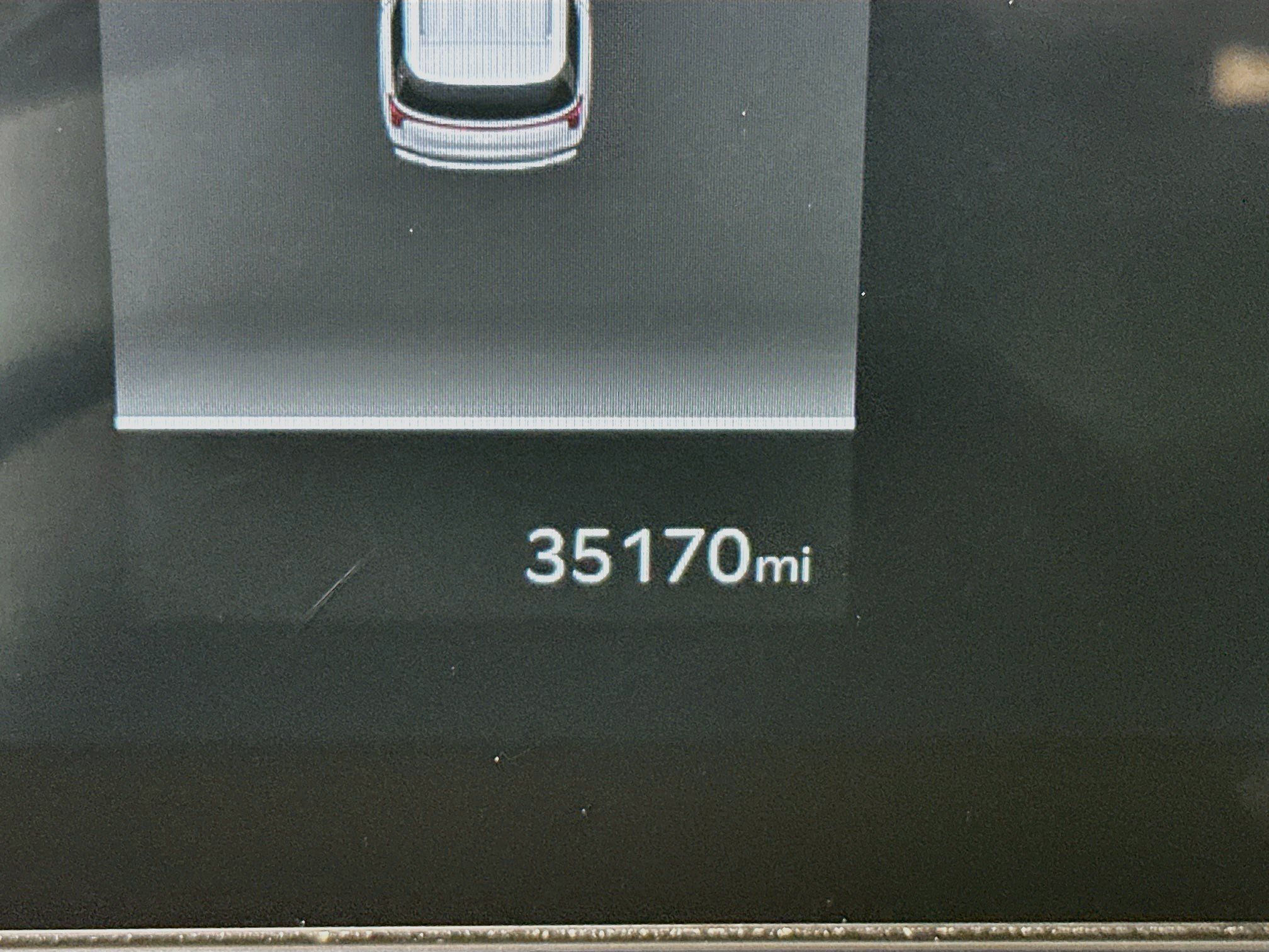 Used 2025 Kia Carnival FWD image 19
