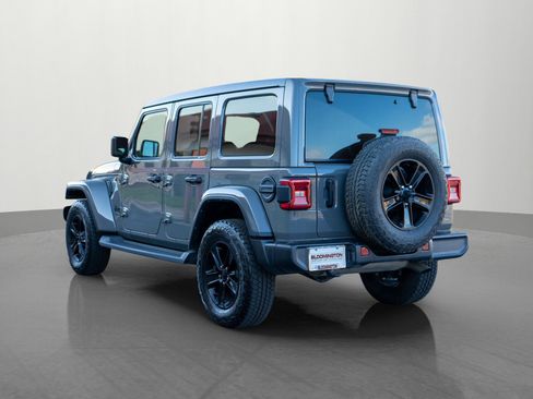 Used 2023 Jeep Wrangler Unlimited Sahara image 5