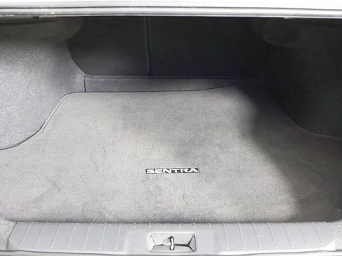 Used 2023 Nissan Sentra SR w/ SR Premium Package FWD image 20