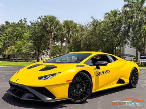 Used 2022 Lamborghini Huracan STO RWD image 10