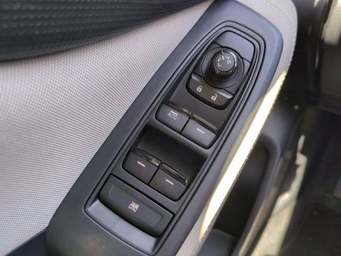 Used 2022 Subaru Forester AWD/4WD image 26