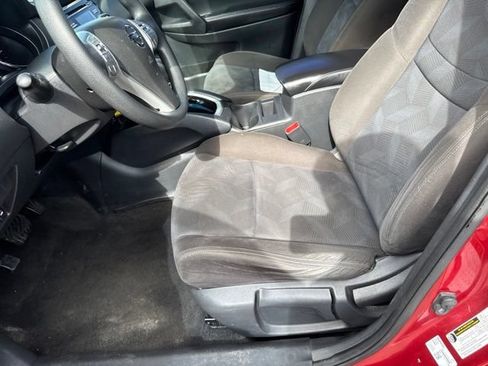 Used 2015 Nissan Rogue S AWD/4WD image 15