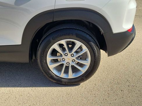 Used 2024 Chevrolet TrailBlazer LS image 4