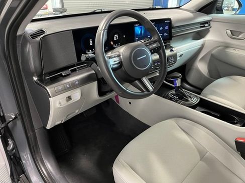 Used 2025 Hyundai Kona SEL AWD/4WD image 19