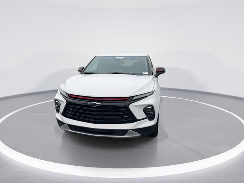 Used 2025 Chevrolet Blazer LT w/ Redline Edition image 3