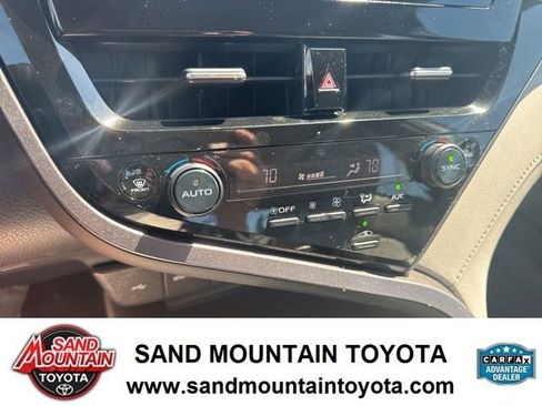 Used 2024 Toyota Camry SE w/ Convenience Package image 21