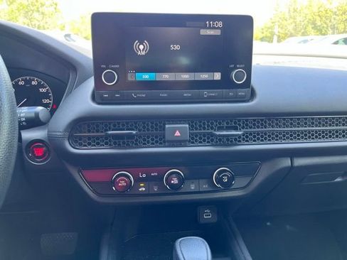 Used 2023 Honda HR-V LX image 10