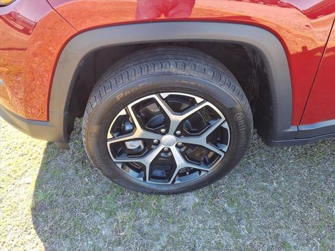 Used 2024 Jeep Compass Limited image 6