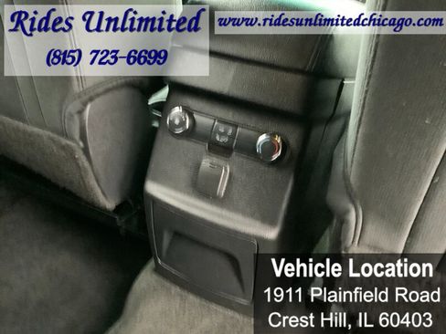 Used 2017 Ford Explorer XLT AWD/4WD image 40