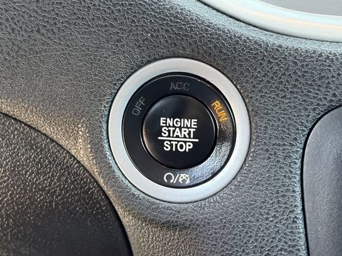 Used 2022 Dodge Charger SXT RWD image 32