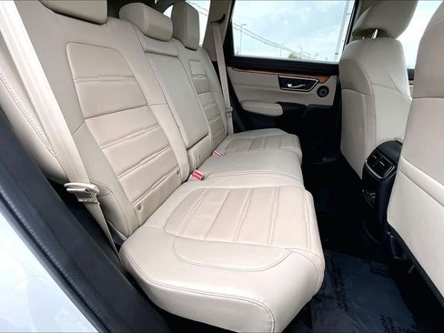 Used 2018 Honda CR-V Touring image 19
