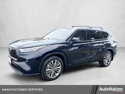 Certified 2022 Toyota Highlander Platinum