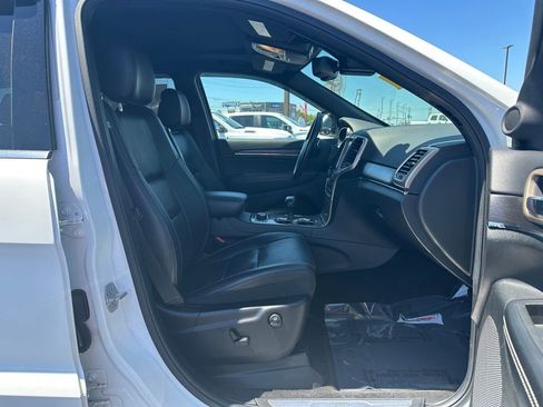 Used 2015 Jeep Grand Cherokee Limited w/ Luxury Group II AWD/4WD image 15