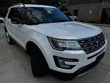 Used 2016 Ford Explorer XLT w/ Equipment Group 202A image 3