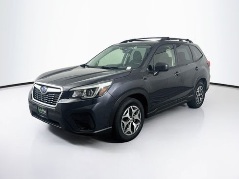 Used 2019 Subaru Forester Premium AWD/4WD image 3
