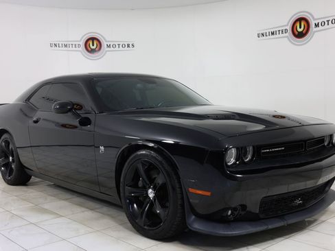 Used 2015 Dodge Challenger R/T Scat Pack RWD image 34