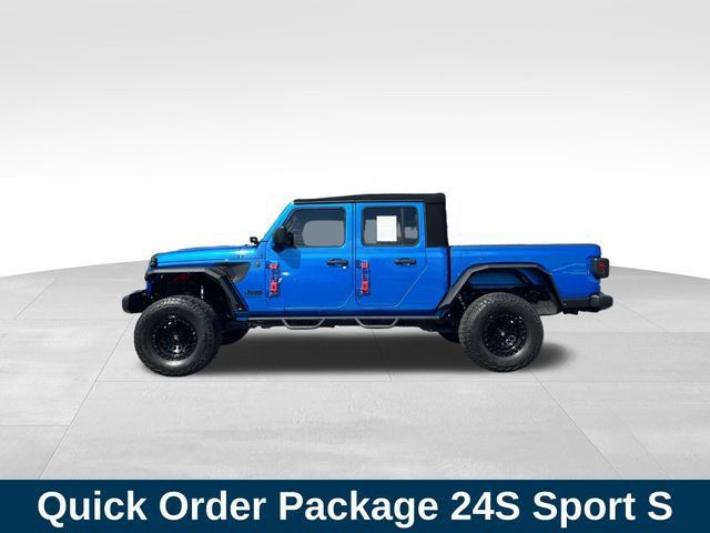 Used 2021 Jeep Gladiator Sport AWD/4WD image 2