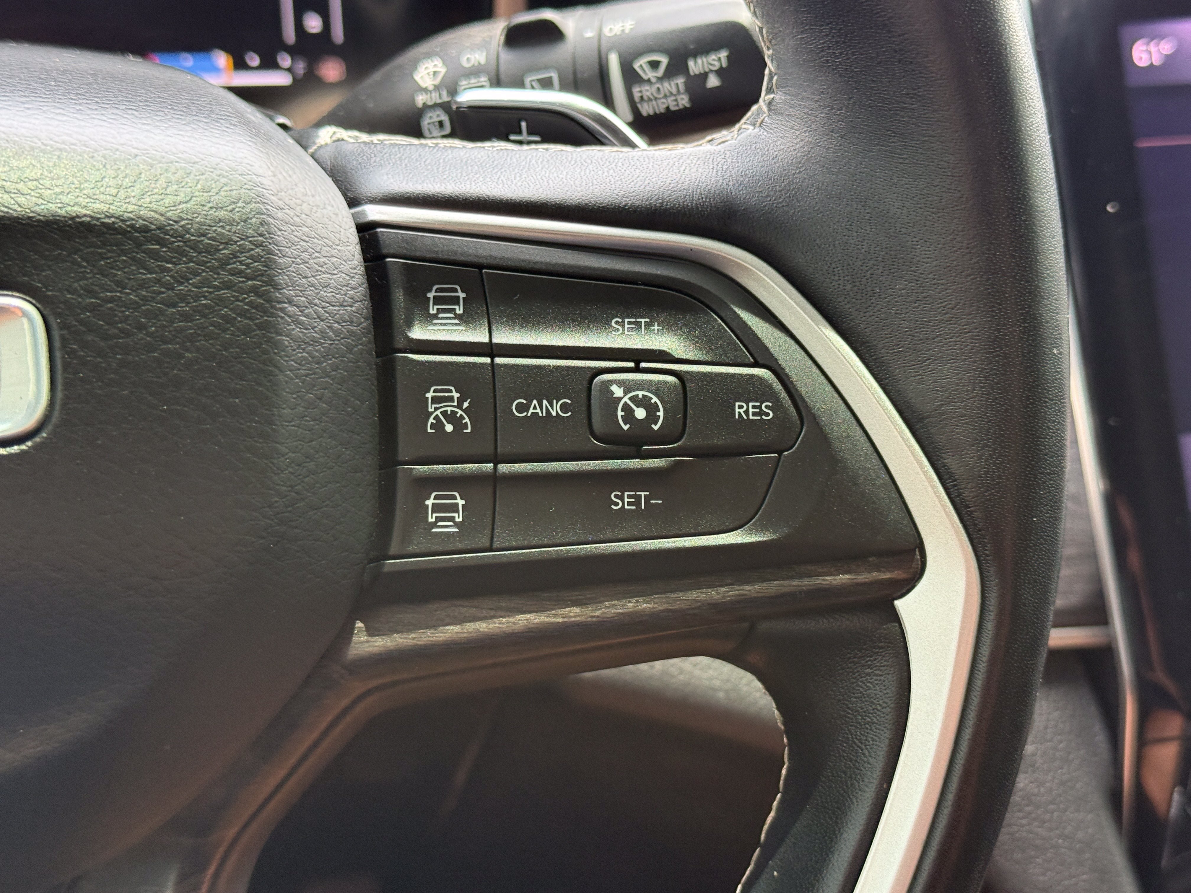 Used 2021 Jeep Grand Cherokee L Limited AWD/4WD image 25