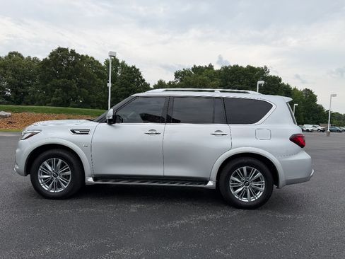 Used 2019 INFINITI QX80 Luxe AWD/4WD image 4
