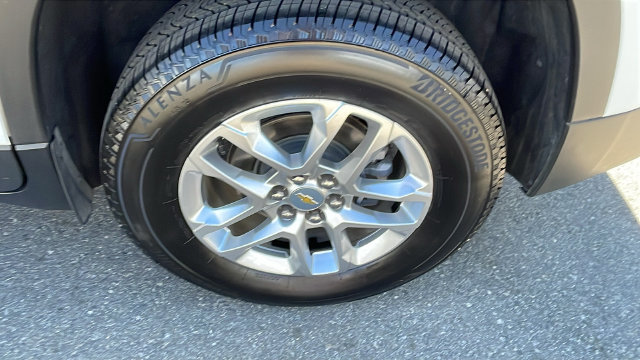 Used 2023 Chevrolet Traverse LS w/ Safety Package FWD image 29