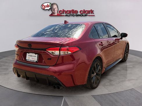 Used 2024 Toyota Corolla SE FWD image 5