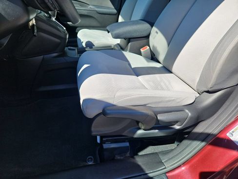Used 2015 Honda CR-V LX image 17