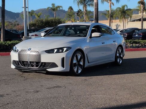 Used 2025 BMW i4 xDrive40i w/ Premium Package image 5