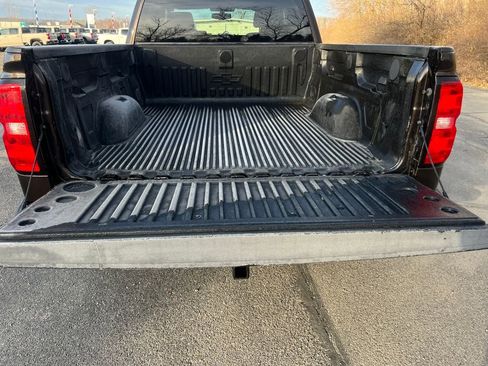 Used 2018 Chevrolet Silverado 1500 LT w/ All Star Edition image 10