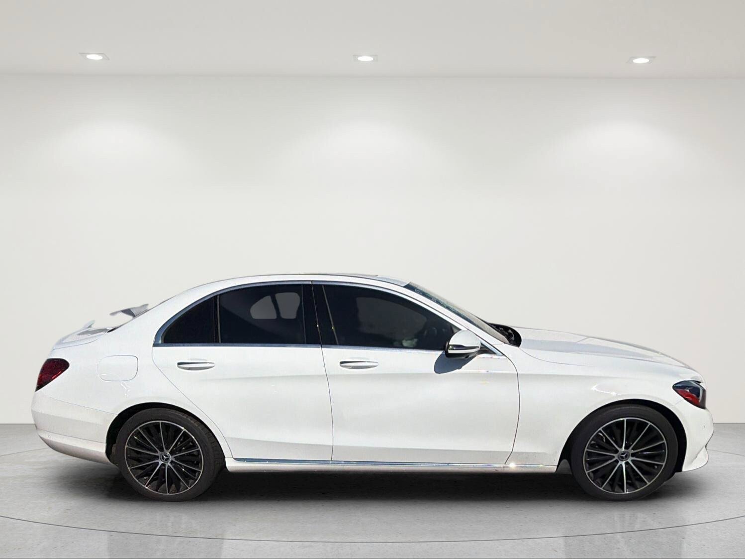 Used 2021 Mercedes-Benz C 300 Sedan image 5