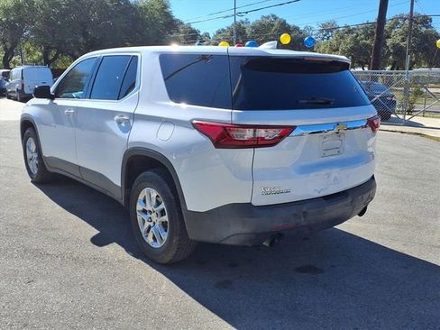 Used 2019 Chevrolet Traverse LS FWD image 5
