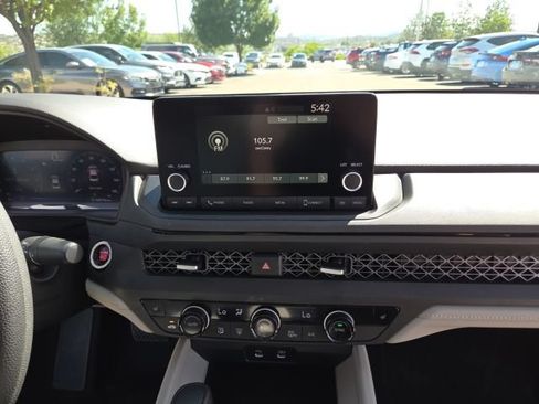 Certified 2024 Honda Accord EX image 31