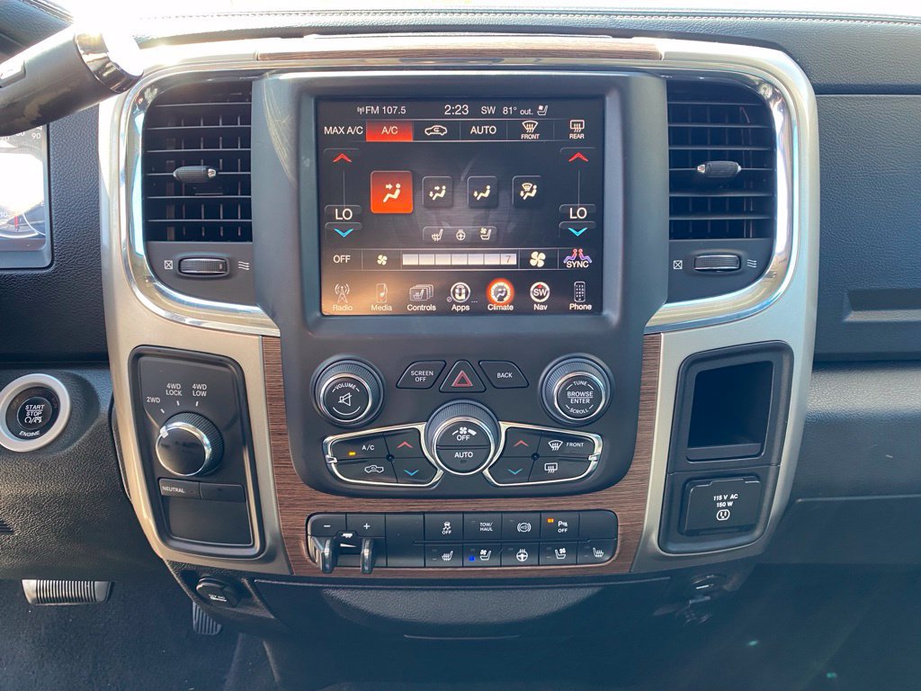 Used 2015 RAM 2500 Laramie w/ Convenience Group AWD/4WD image 22