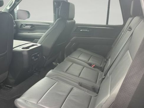 Used 2025 Chevrolet Tahoe Z71 AWD/4WD image 8