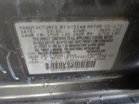 Used 2021 Nissan Versa SV FWD image 33